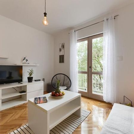 Apartments Yo Lee Bibinje Eksteriør bilde